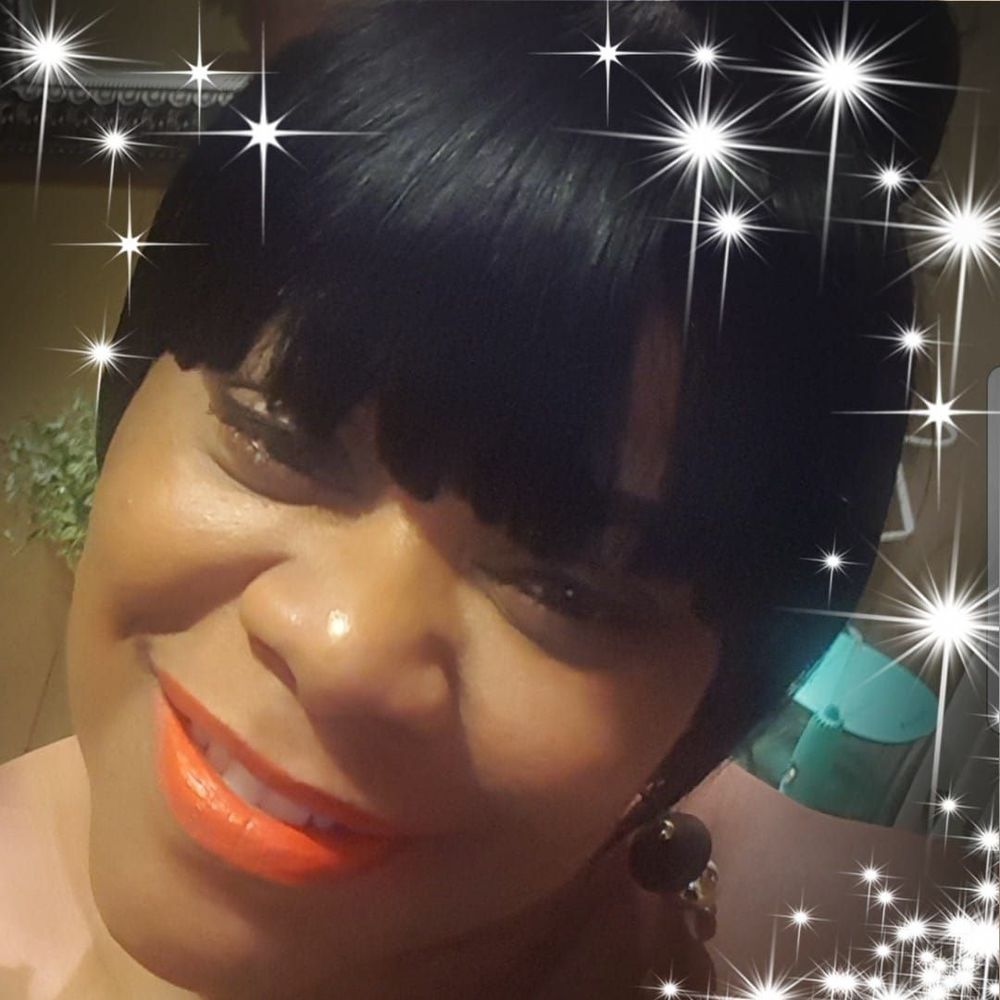 Meet your Posher, Latresa